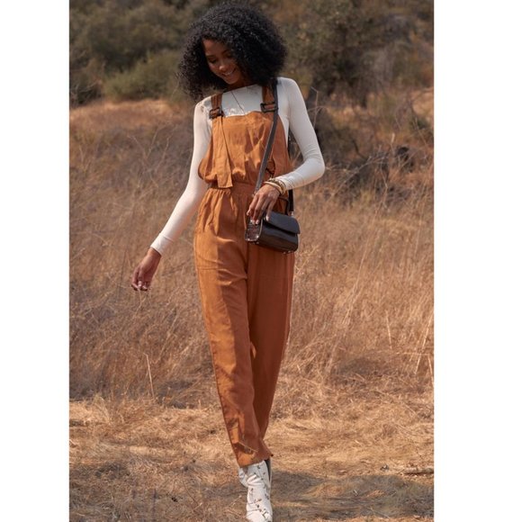 🥳🥳 HP💥💥Relaxed Fit Jumpsuit - Picture 3 of 4
